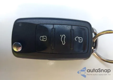 2016 Volkswagen Passat 1.8T Se z USA, uszkodzony, nr VIN 1VWBT7A39GC007102